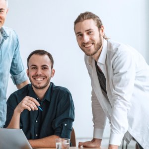 entrustechrecruiting.com
